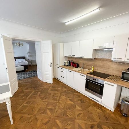 U Obecniho Dvora - Old Town Apartment Praha Bagian luar foto
