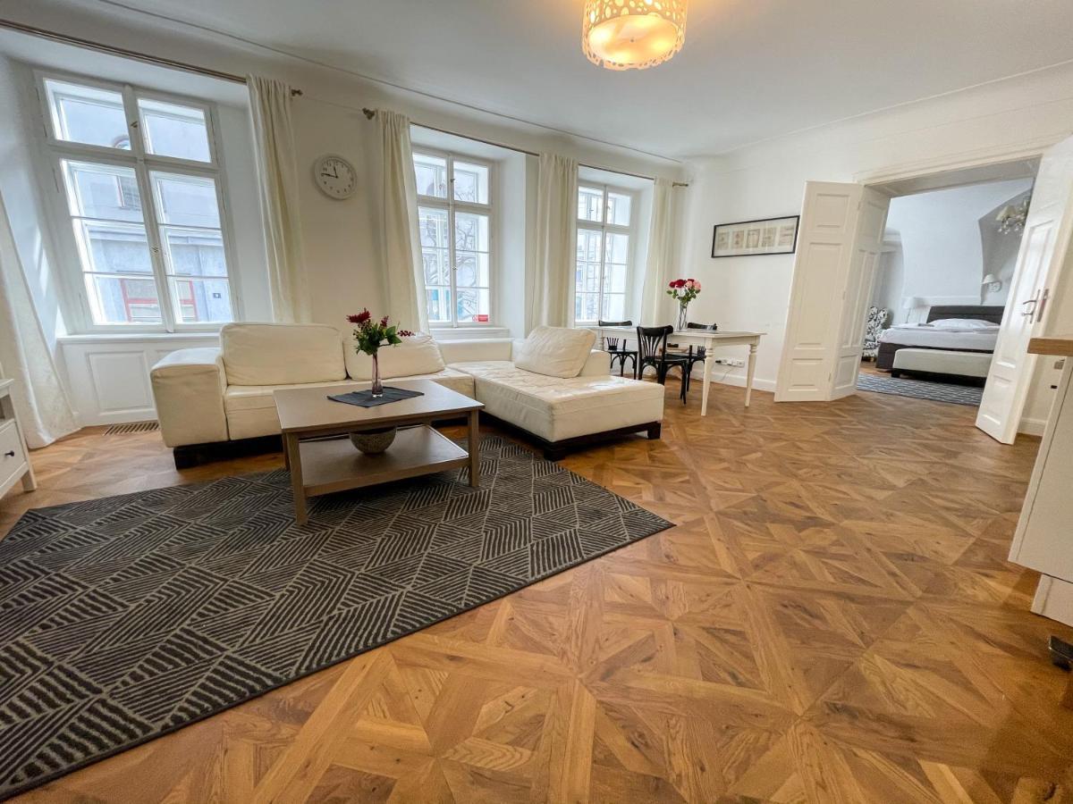 U Obecniho Dvora - Old Town Apartment Praha Bagian luar foto
