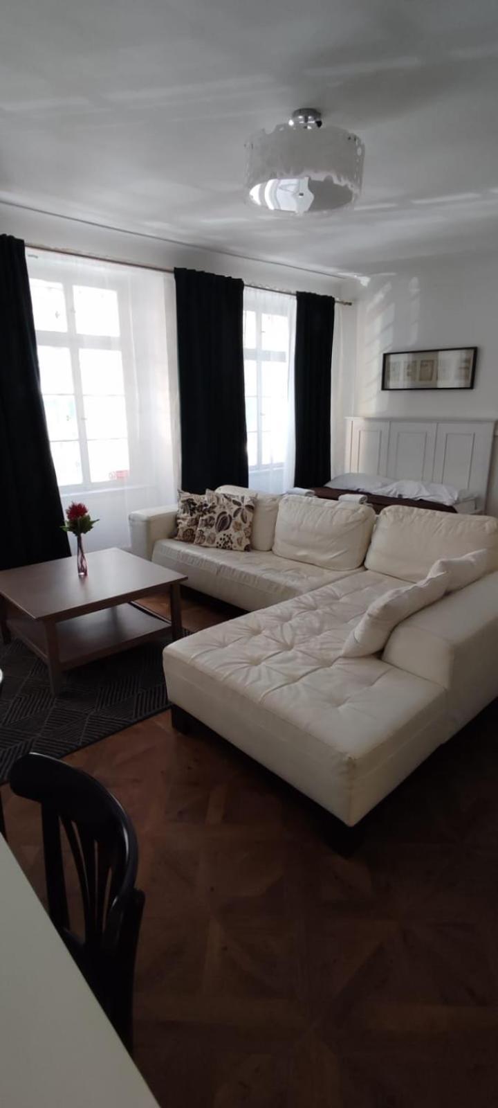 U Obecniho Dvora - Old Town Apartment Praha Bagian luar foto
